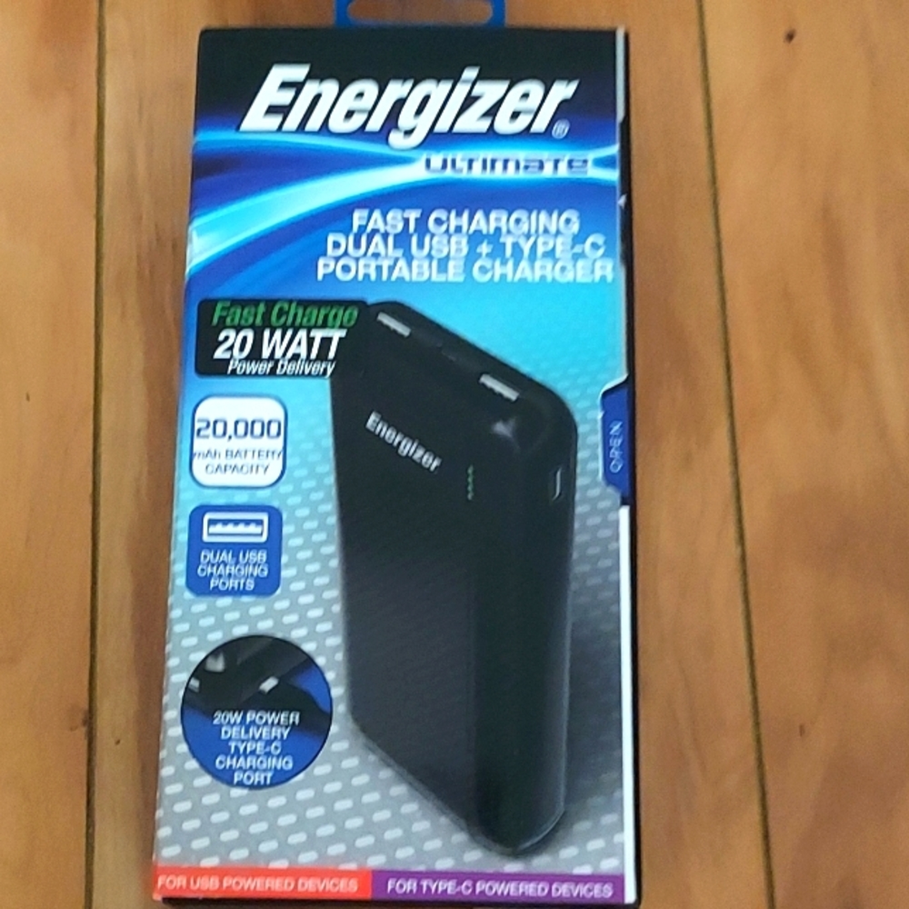 Portable energizer charger for USB and C power devices. 20,000 mAh battery cap.